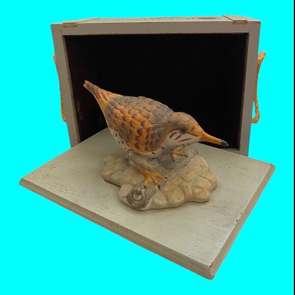 Wooden Trinket Box Marked Bay Shipping w/ Ceramic Spotted Sandpiper Bird on Top - Picture 10 of 14